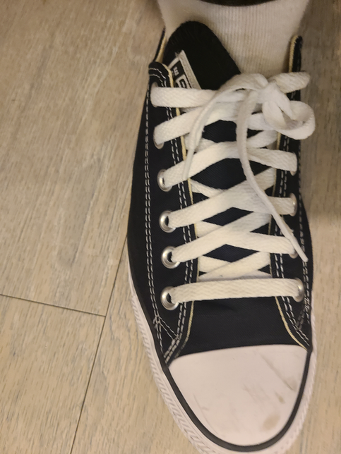 신발 윗부분 깔개같은거 안돌아가게 하는 법 없나요의 0번 째 이미지