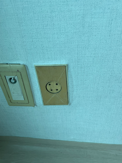 이런 전화콘센트가있는데 여기로 인터넷 연결되나요?의 0번 째 이미지