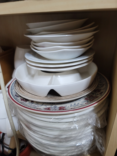 도기그릇이나 접시는 재활용 쓰레기 인가요? 폐기물인가요?의 0번 째 이미지