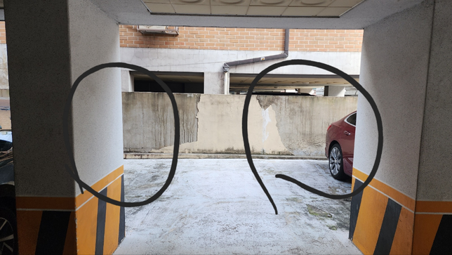 다세대주택 담벼락 비바람으로인한 파손으로 세입자 차량 파손 수리비용은 건물주인가요??의 0번 째 이미지