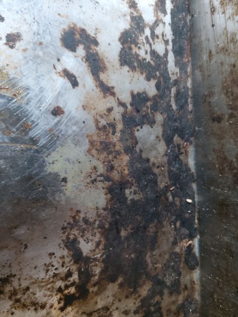 사진 싱크대 녹슨거 멀 사야 없앨수 있을까요 녹이 너무 심각해서요 상판만 갈수도 있나요의 0번 째 이미지