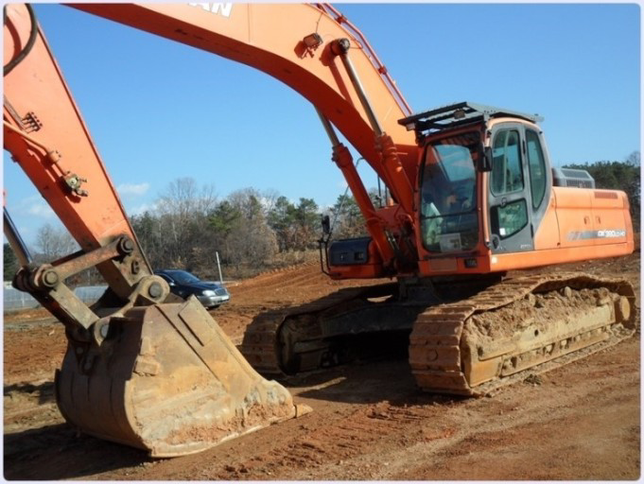 평소궁금했던건데 포크레인은 바퀴가아니고 왜 체인타입인지가 궁금해요의 0번 째 이미지