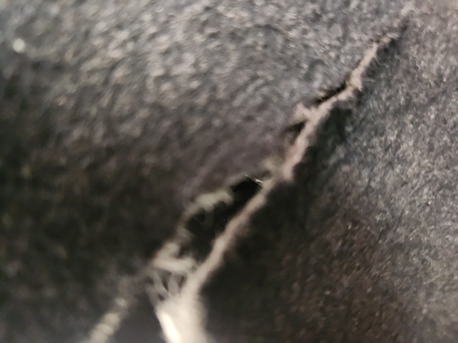 자동차 뒷바퀴에 커버가 부서진 경우 어떻게 해야 되나요?의 0번 째 이미지