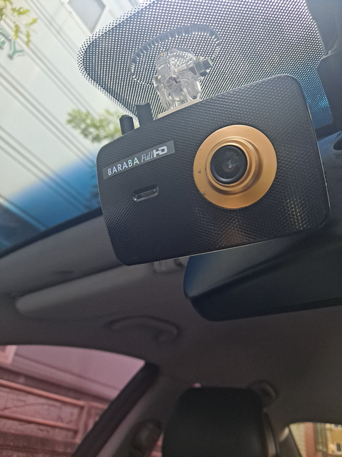 블랙박스에 SD카드가 안들어가요 왜그러는지 아시는분있나요?의 1번 째 이미지