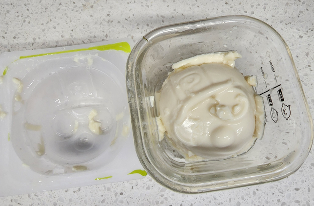 캐릭터 모양의 연두부.. 깨지지 않고 깔끔하게 뺄 수 있는 방법 아시나요?의 0번 째 이미지