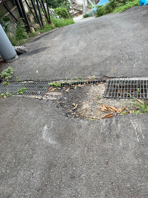 식당 싱크홀로 인한 차량 하체 파손 어떻게 처리 해야 하나요?의 0번 째 이미지