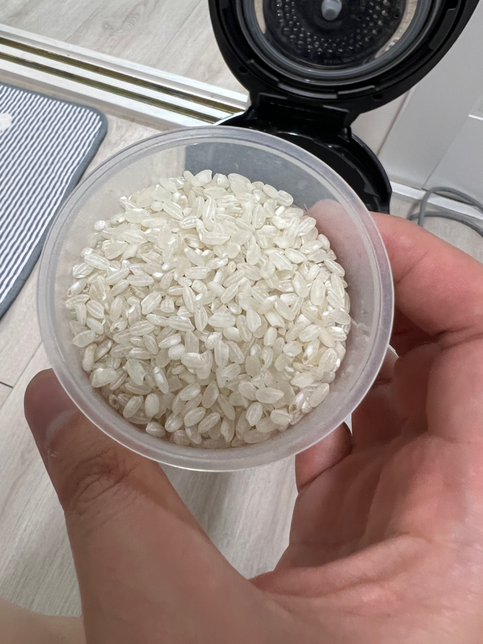 쌀 괜찮은건가요? 밥뜸들일때 김에서 구렁구렁 냄새가 좀 나요 밥맛은 정상입니다의 1번 째 이미지