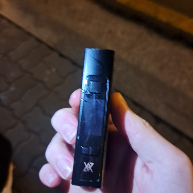 미성년자가 훔친 전자담배를 다른 미성년자에게 파는건 처벌 받을 수 있나요?의 1번 째 이미지