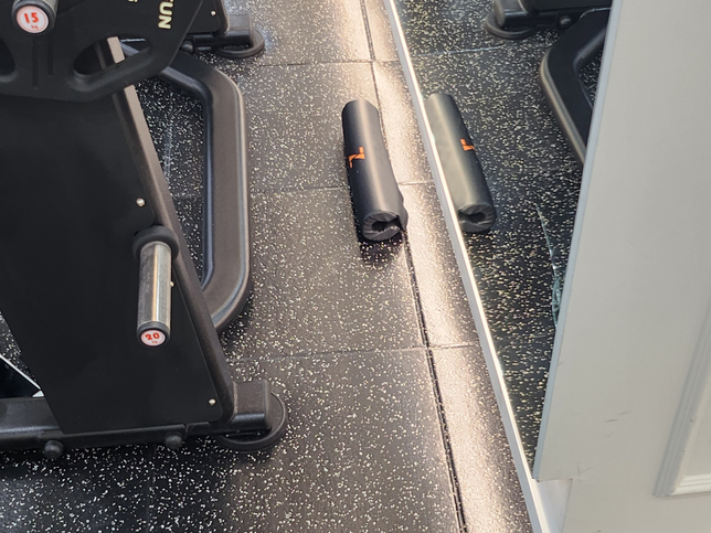 헬스장 거울파손-손해 배상 어떻게 해야될까요?의 1번 째 이미지