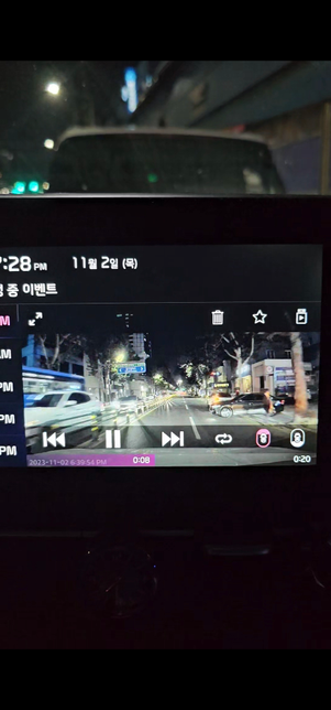 2차선 도로인데, 우회전해서 나오는 차량이랑 사고가 났는데요~의 2번 째 이미지