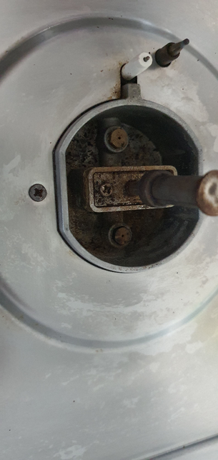 가스렌지 중간 부분 청소 어떻게 하세요?의 0번 째 이미지