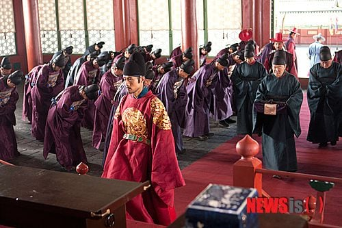 사극에 나오는 장면 + 경복궁 질문의 1번 째 이미지