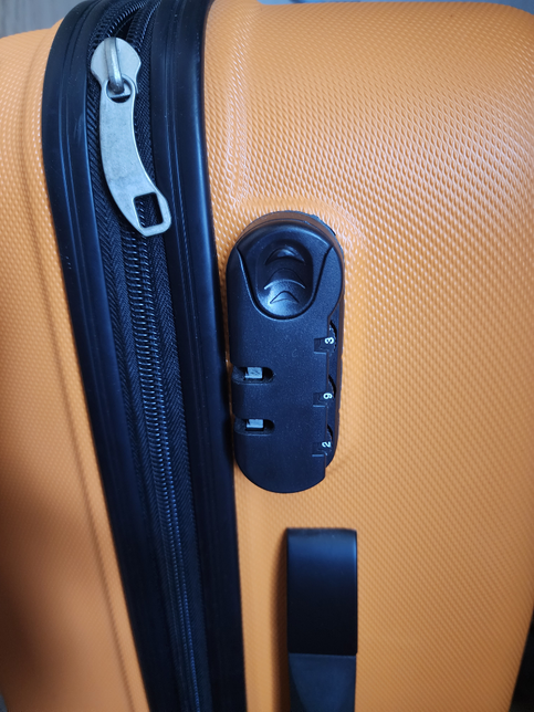 캐리어가방 비밀번호가 기억이 안나요..의 0번 째 이미지