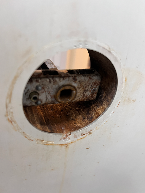 문고리가 녹슬어서 교체방법 있을까요의 0번 째 이미지