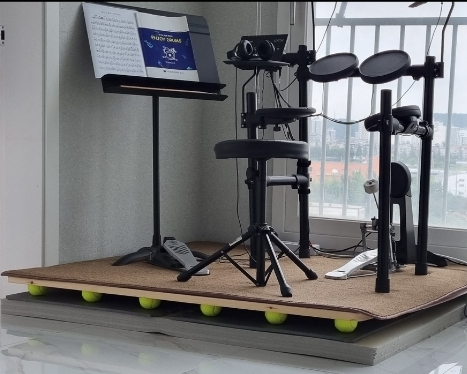 층간소음으로 아래층에서 벨을 자꾸 누르는데 꼭 열어줘야 되나요?의 1번 째 이미지